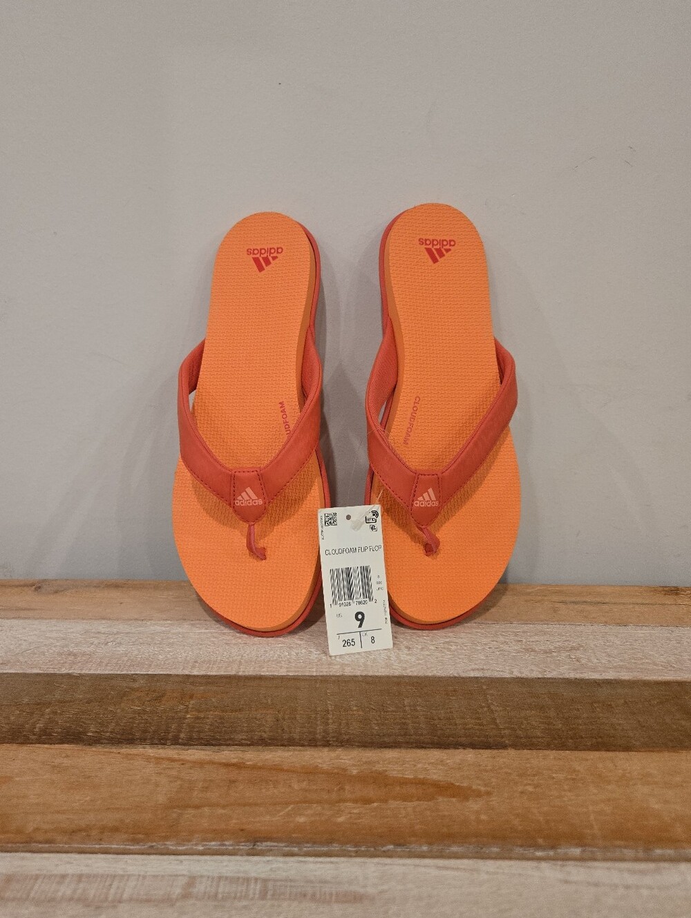 ADIDAS Cloudfoam Flip Flops Womens Trace Scarlet Chalk Coral Size 9 NWT
